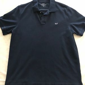 Mens VineYard Vines polo size medium